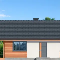 Nowoczesny dom w kruszczykach 10 z drewnianą elewacją i dużymi oknami, otoczony zielenią.