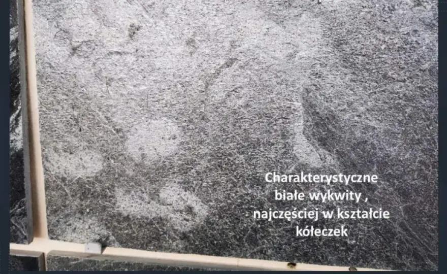 Biały nalot na kostce - Wykwity? Jak usunąć i zapobiegać