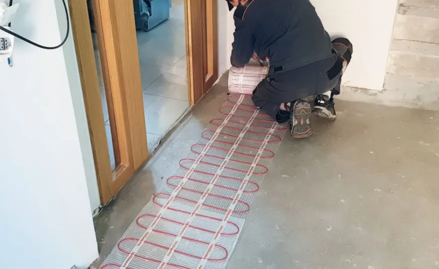 Elektryczne ogrzewanie podłogowe - koszty, porady, oszczędności