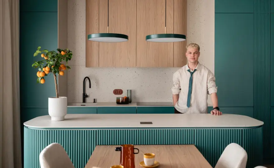 Co na ścianę w kuchni - Przewodnik po materiałach i trendach