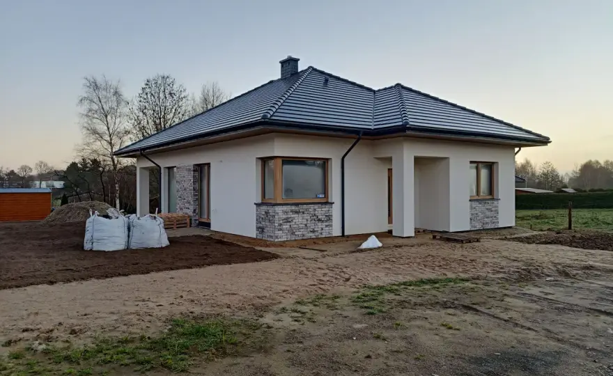 Dom w renklodach 15 - parterówka, która działa? Analiza projektu