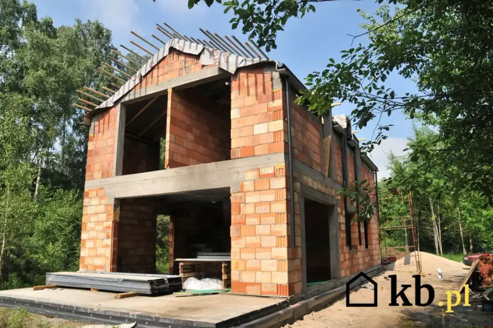 Budowa domu bez pozwolenia do 70 m² - formalności i koszty